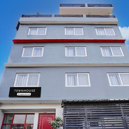 Super Townhouse Gomti Nagar Sector 6 Near Ekana Stadium Lucknow Buitenkant foto