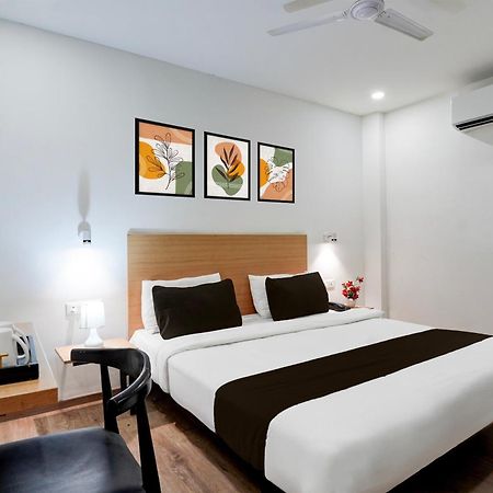 Super Townhouse Gomti Nagar Sector 6 Near Ekana Stadium Lucknow Buitenkant foto