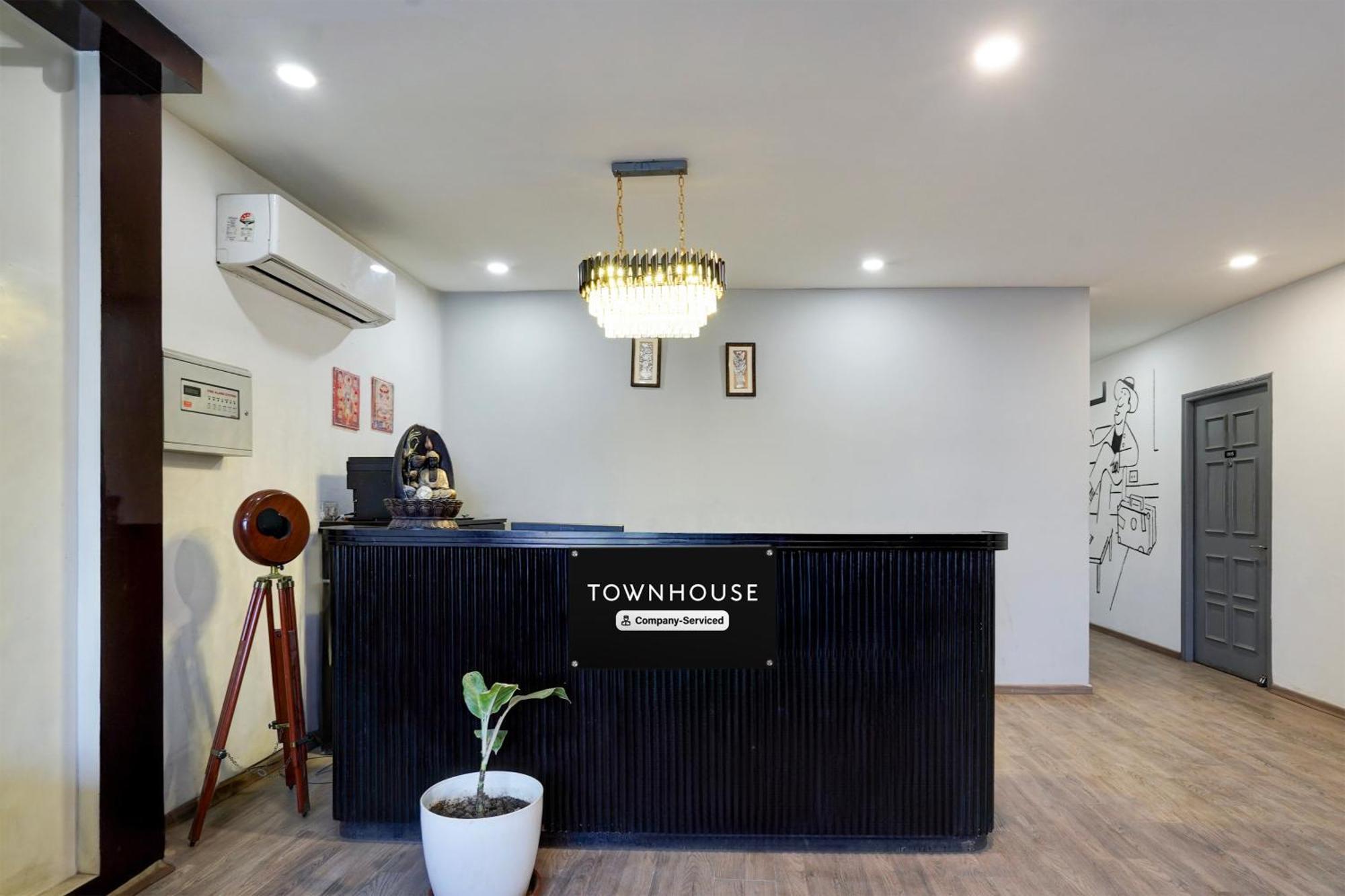 Super Townhouse Gomti Nagar Sector 6 Near Ekana Stadium Lucknow Buitenkant foto