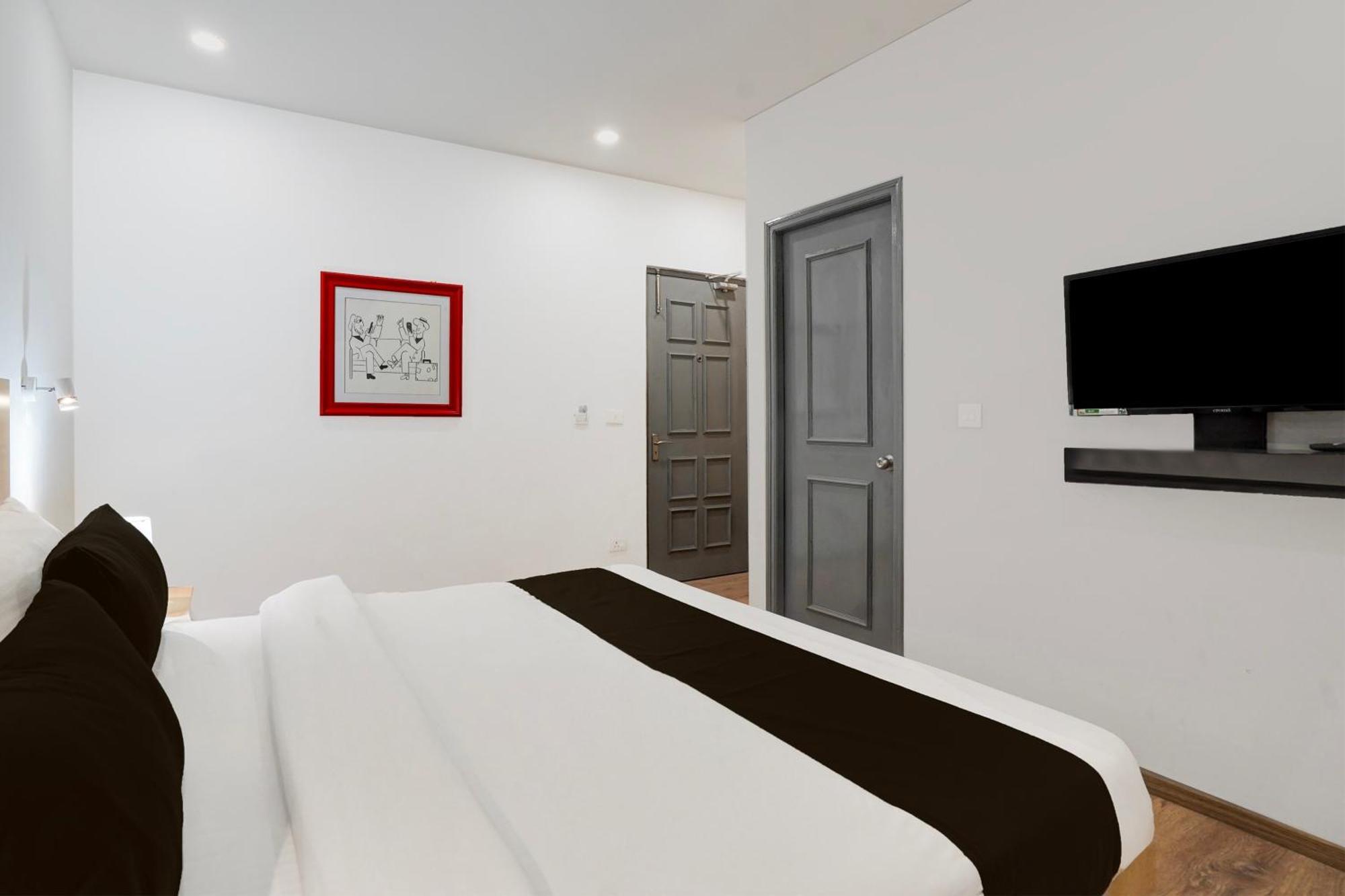 Super Townhouse Gomti Nagar Sector 6 Near Ekana Stadium Lucknow Buitenkant foto