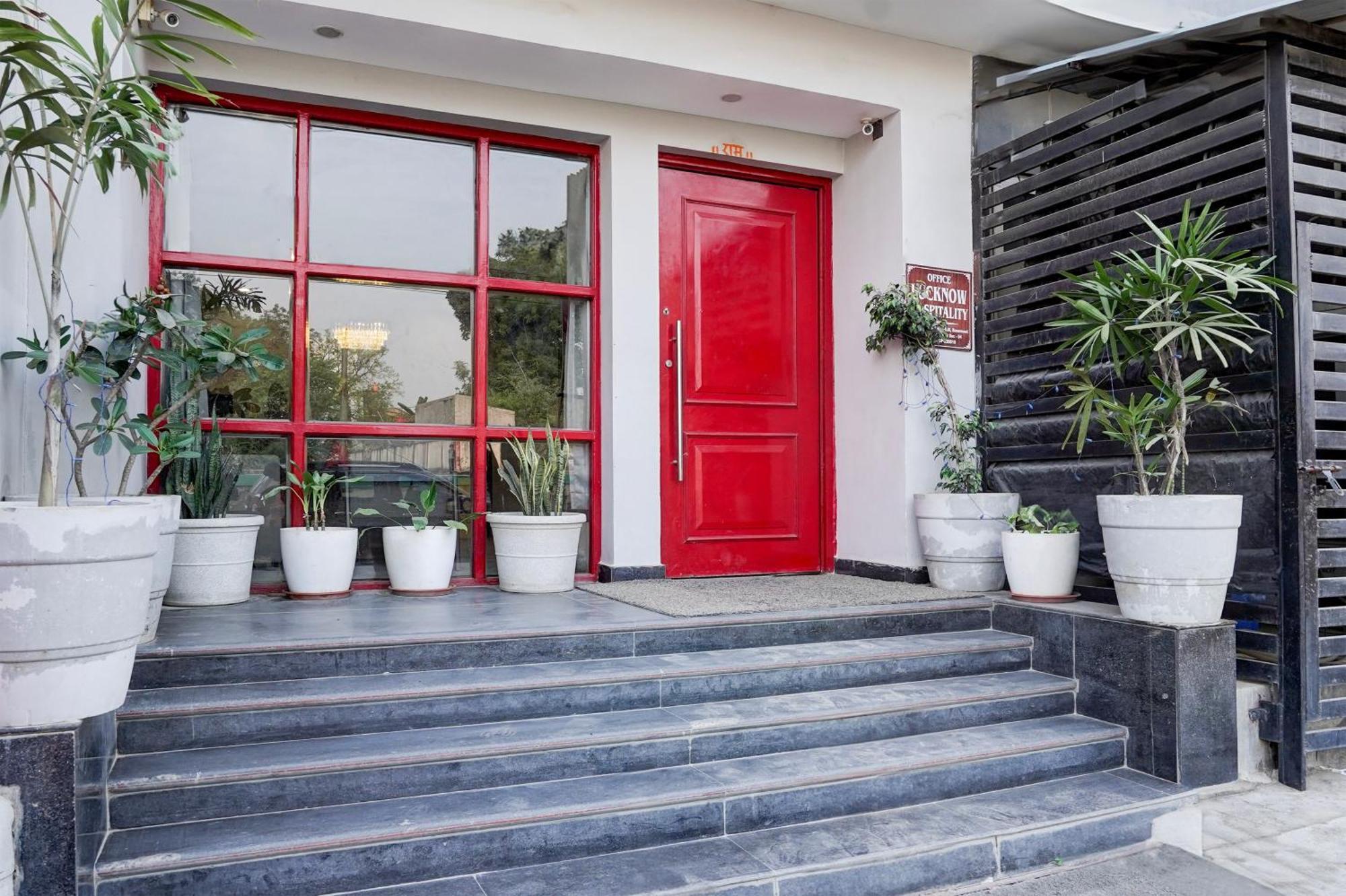 Super Townhouse Gomti Nagar Sector 6 Near Ekana Stadium Lucknow Buitenkant foto