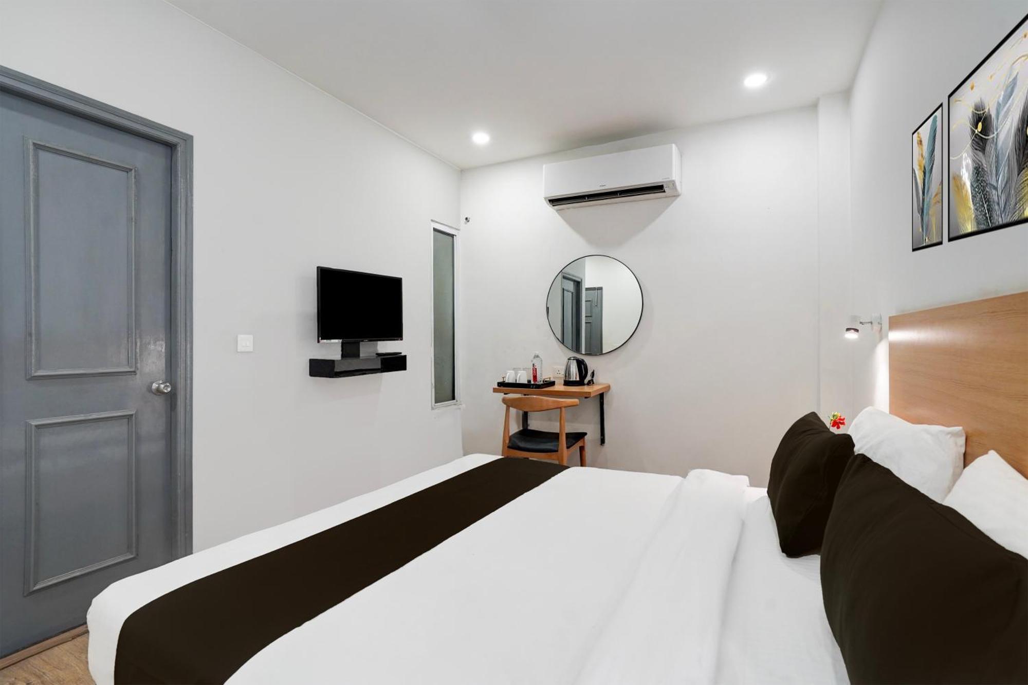 Super Townhouse Gomti Nagar Sector 6 Near Ekana Stadium Lucknow Buitenkant foto